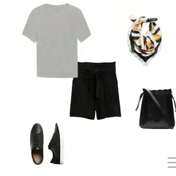 Banana Republic 2-Piece Organic Cotton Crew Neck T-Shirts - Picture 3 of 9